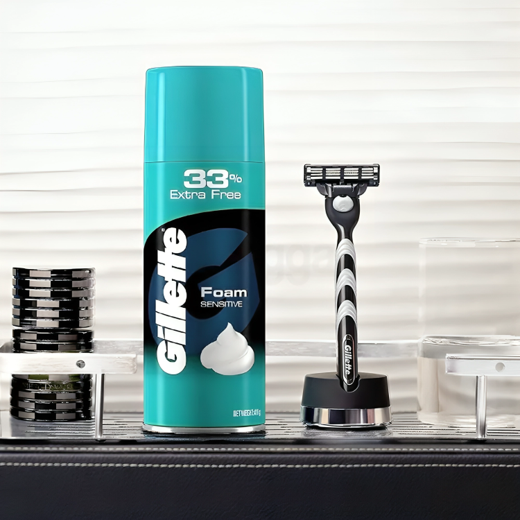 Gillette Saving Foam (Regular,Sensitive) 418g